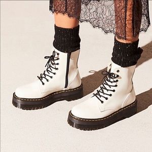 Dr Martens Jadon lace up boots. White, size 8 L